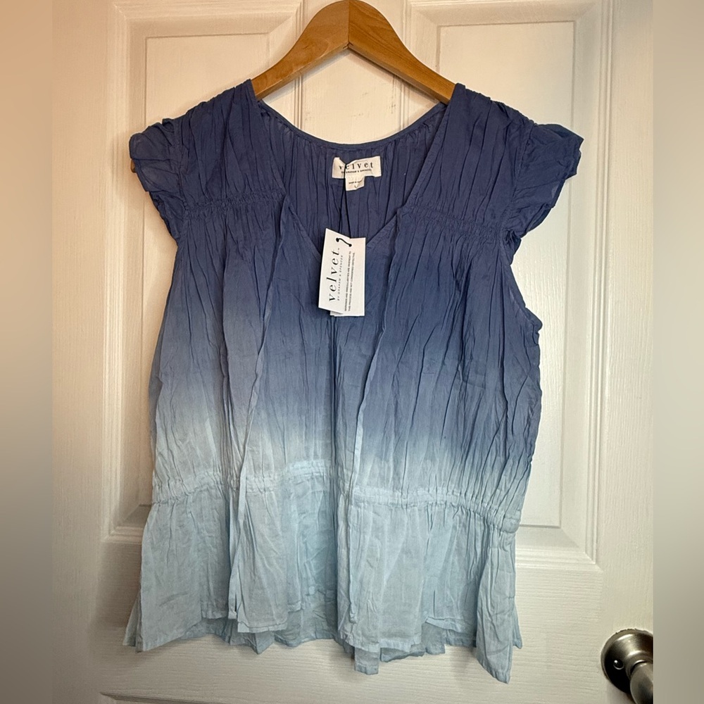 Velvet by Graham & Spencer ⭐️NWT⭐️ Women’s Kaia Blouse - Size Large